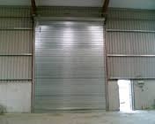 USI SECTIONALE INDUSTRIALE CU COMPONENTE DE INOX